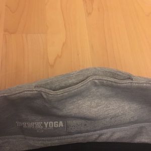 Victoria's Secret Pants - Victoria’s Secret PINK yoga pants Victoria's Secret Pants - Victoria’s Secret PINK yoga pants